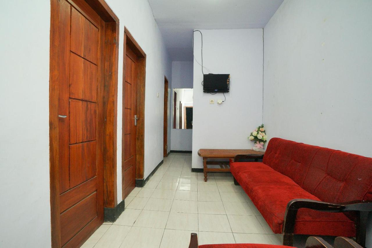 Oyo 2120 Pieter Homestay Bromo Probolinggo Kültér fotó